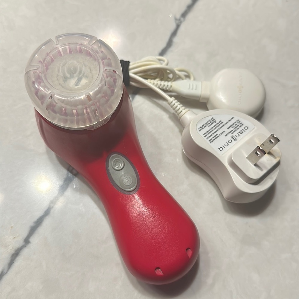 Clarisonic Mia 2 face brush